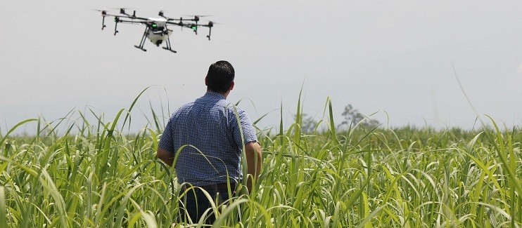 como volar un dron